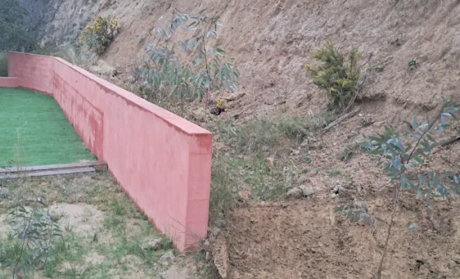 Avant l'enlèvement de la terre